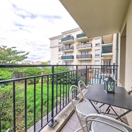 Studio Station Appartement Bussy-Saint-Georges